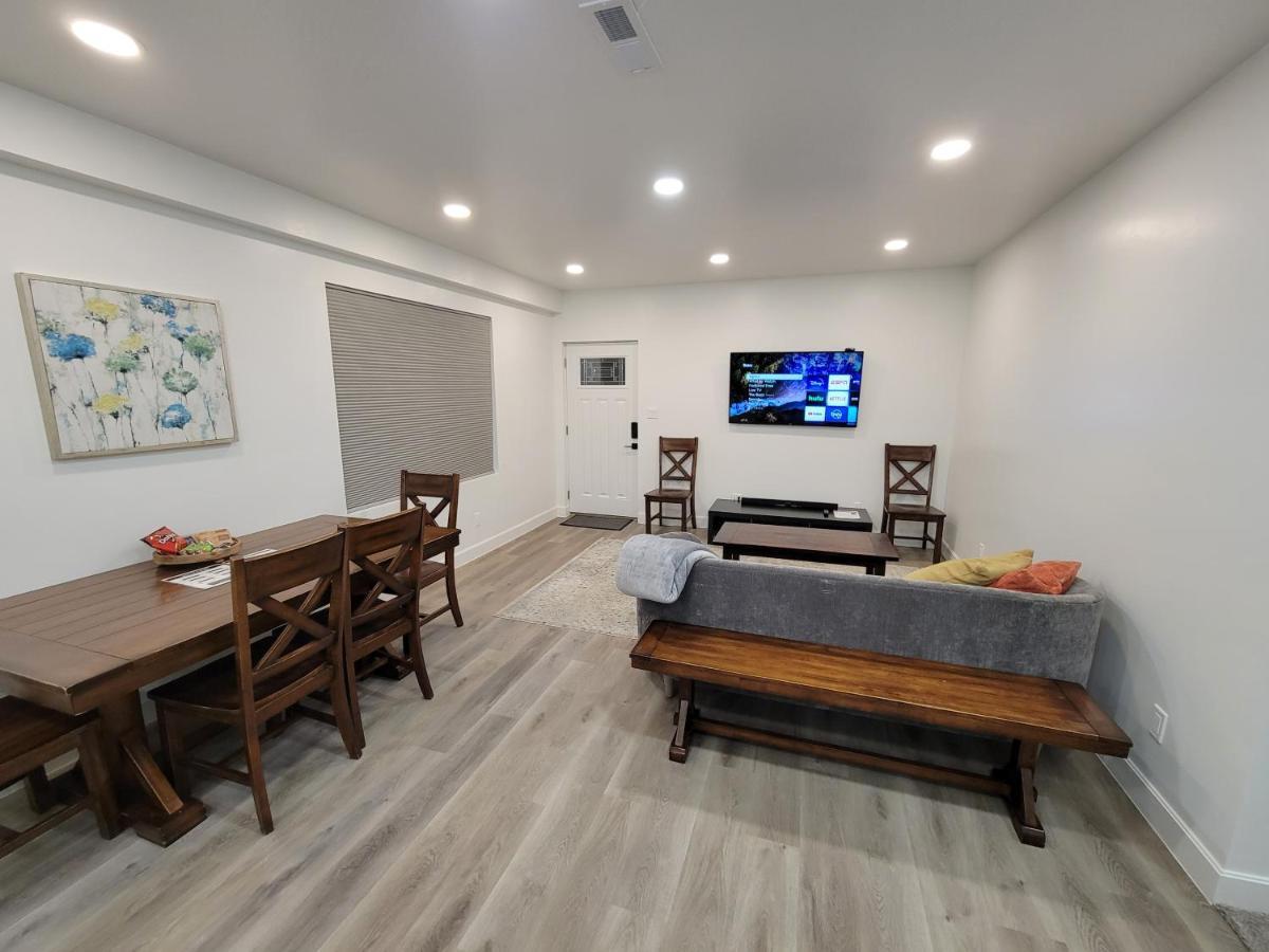 Spacious & Modern Apartment, Close To Universities And Mountains Apartment