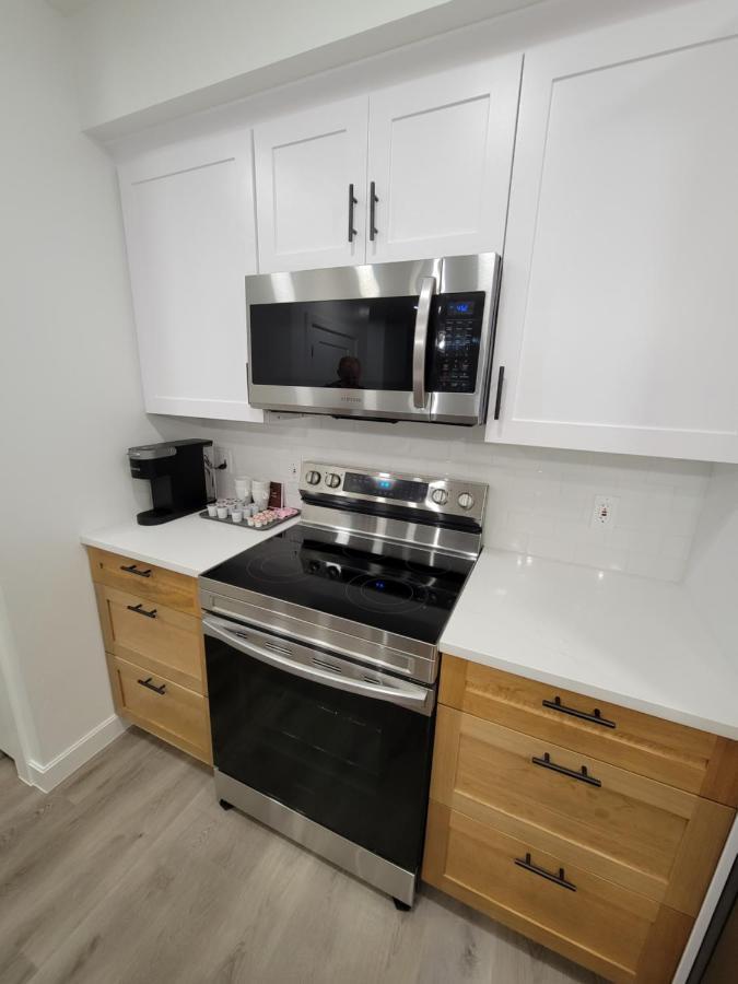 Spacious & Modern Apartment, Close To Universities And Mountains